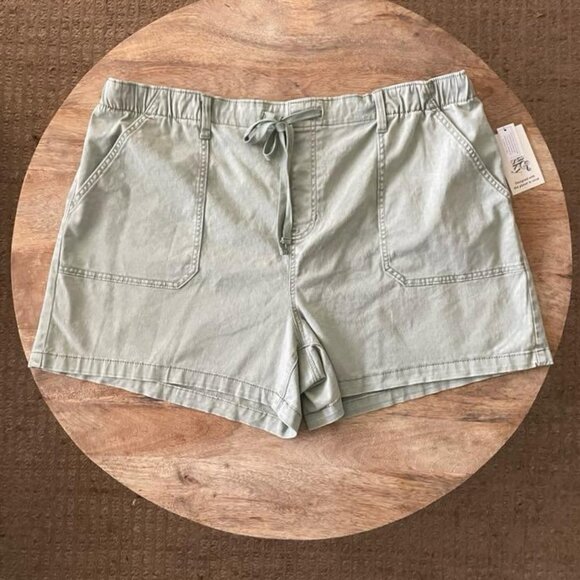 NEW 3X Women's Sage Drawstring Shorts - Picture 1 of 5
